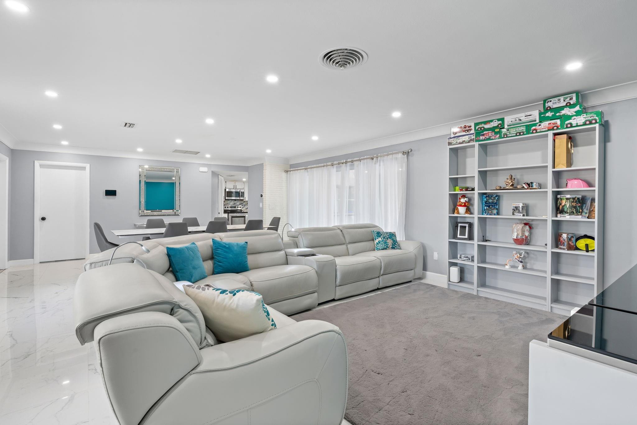 7328 Saint Andrews Road