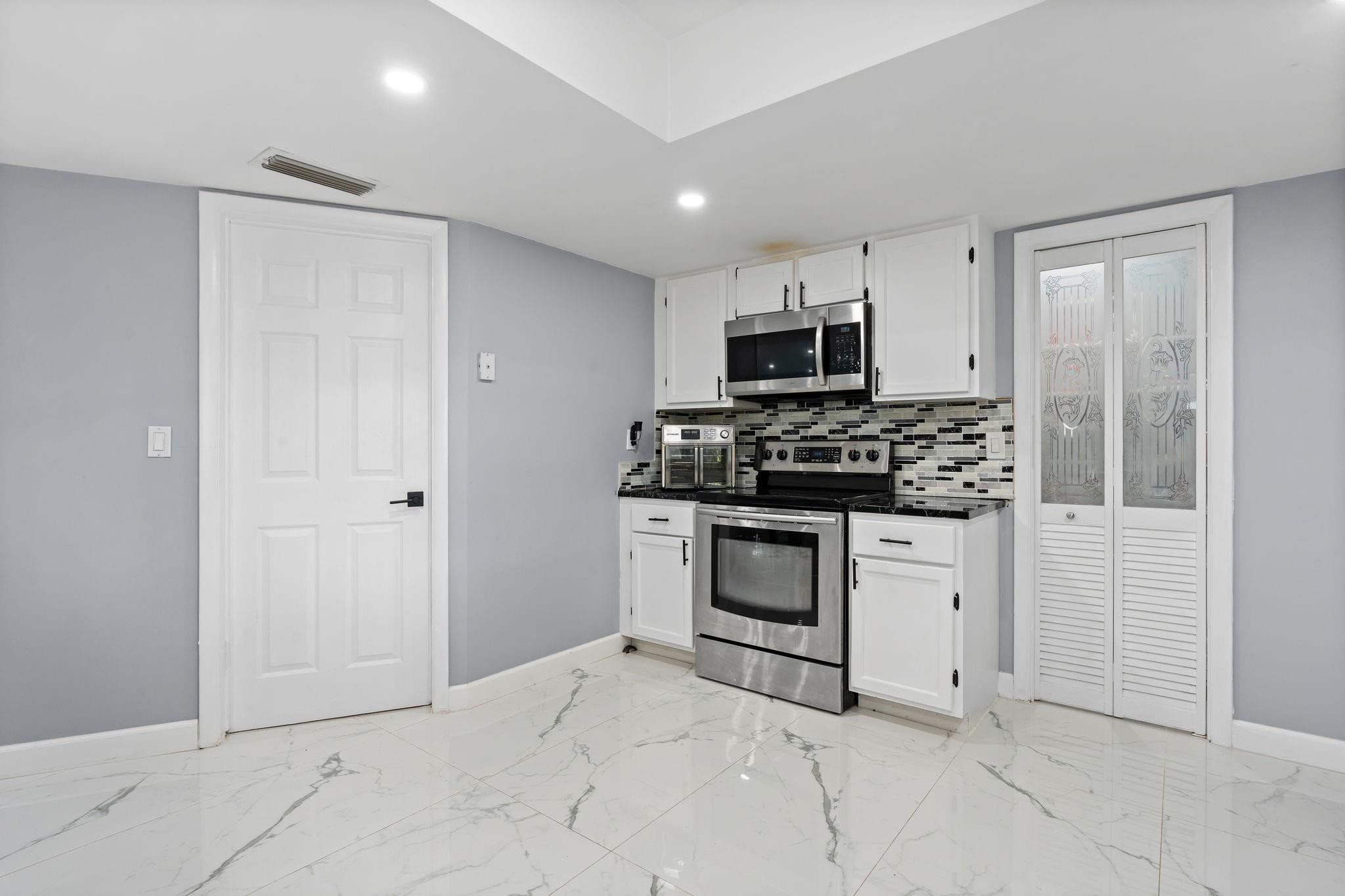 7328 Saint Andrews Road