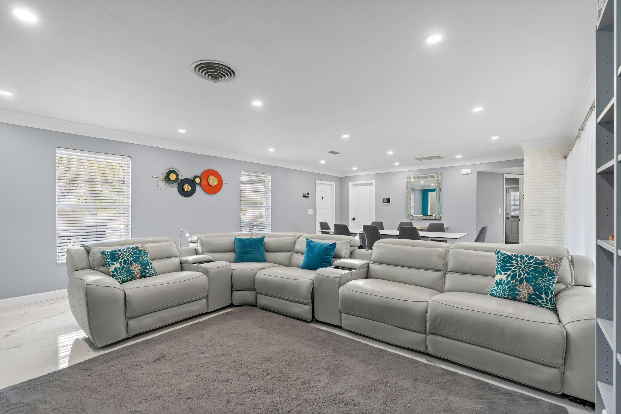 7328 Saint Andrews Road