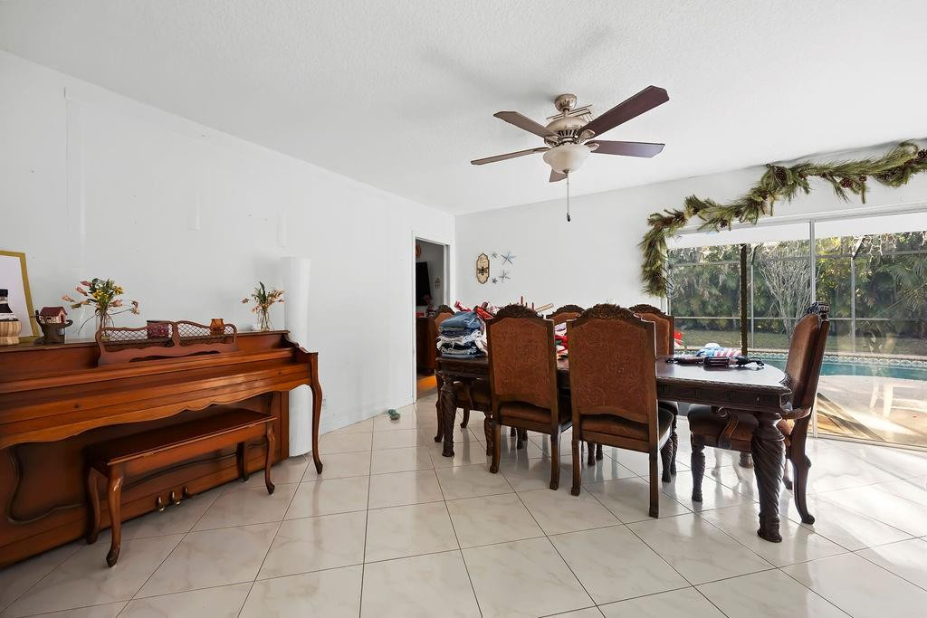 1060 NW 82nd Avenue