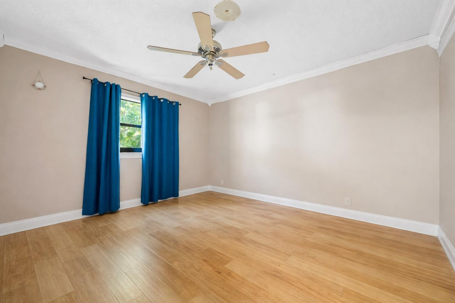 1060 NW 82nd Avenue