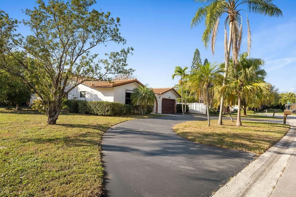 1060 NW 82nd Avenue