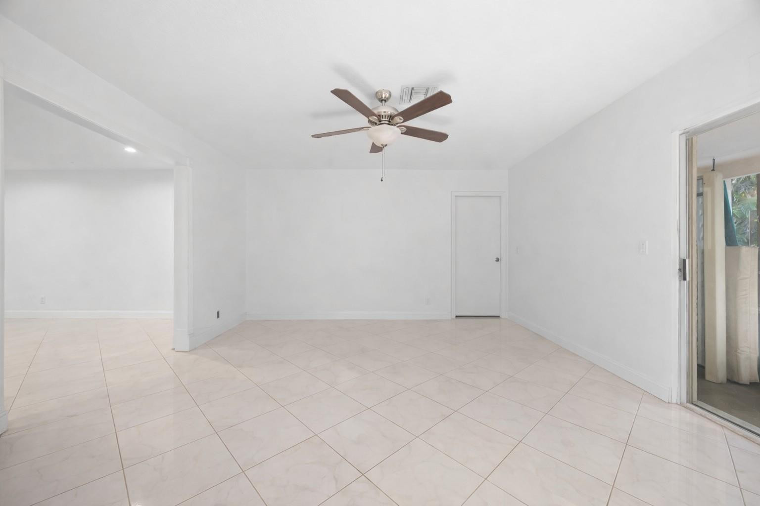 1060 NW 82nd Avenue
