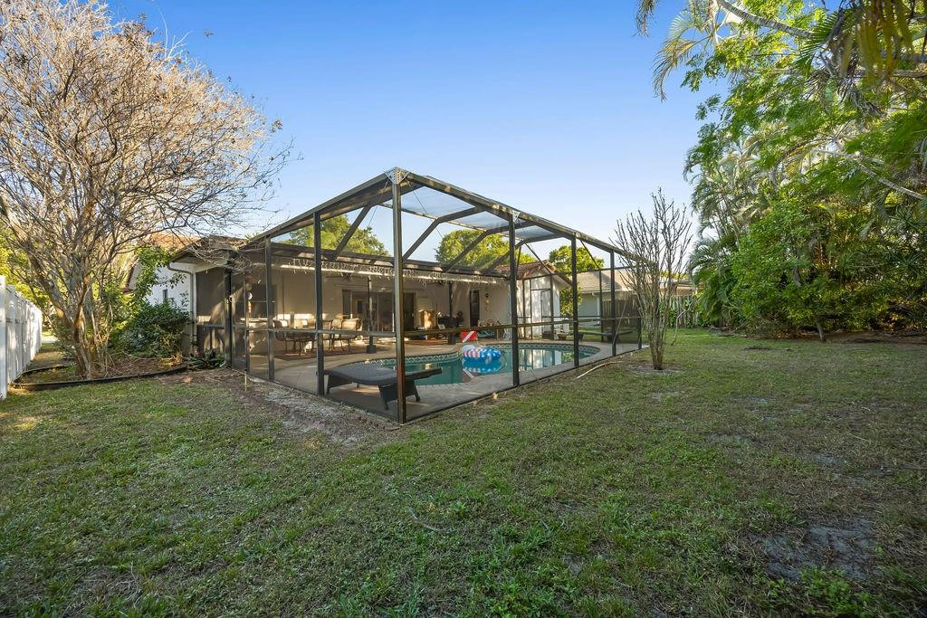 1060 NW 82nd Avenue