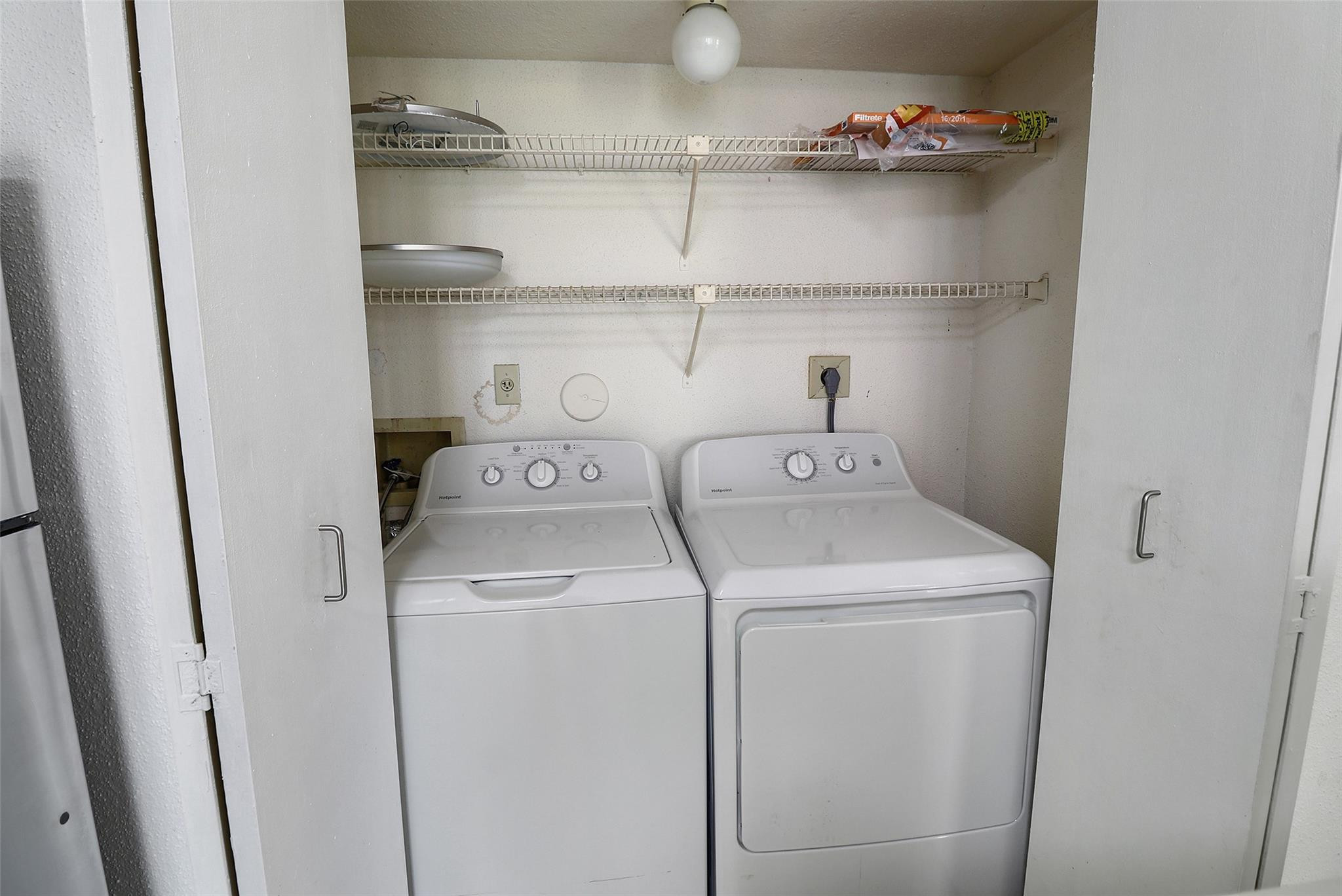 777 Riverside Drive 1516