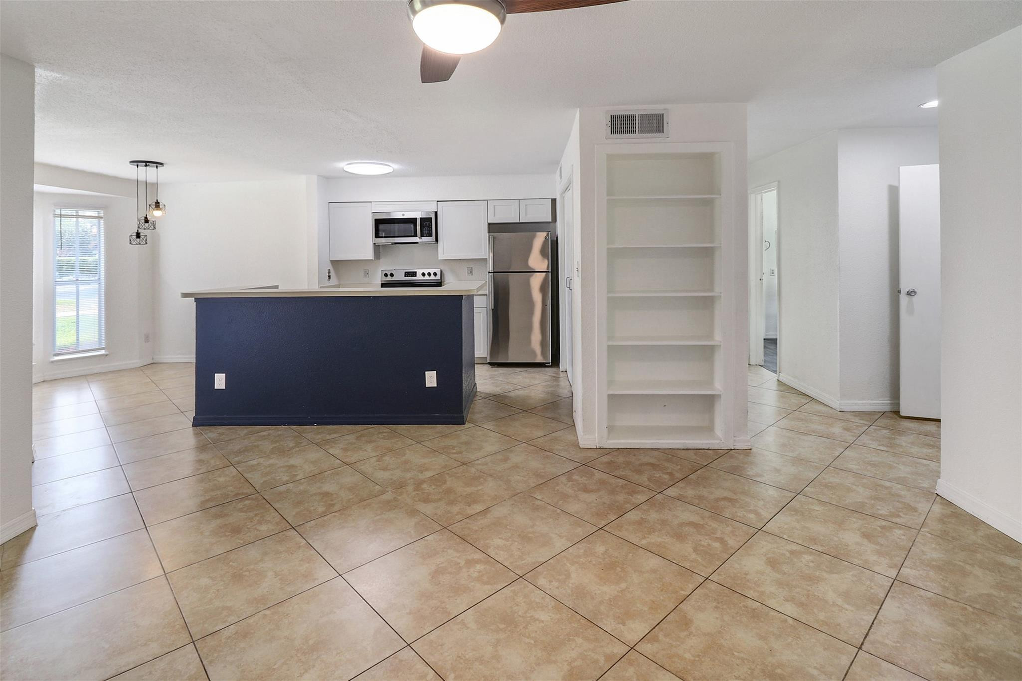 777 Riverside Drive 1516