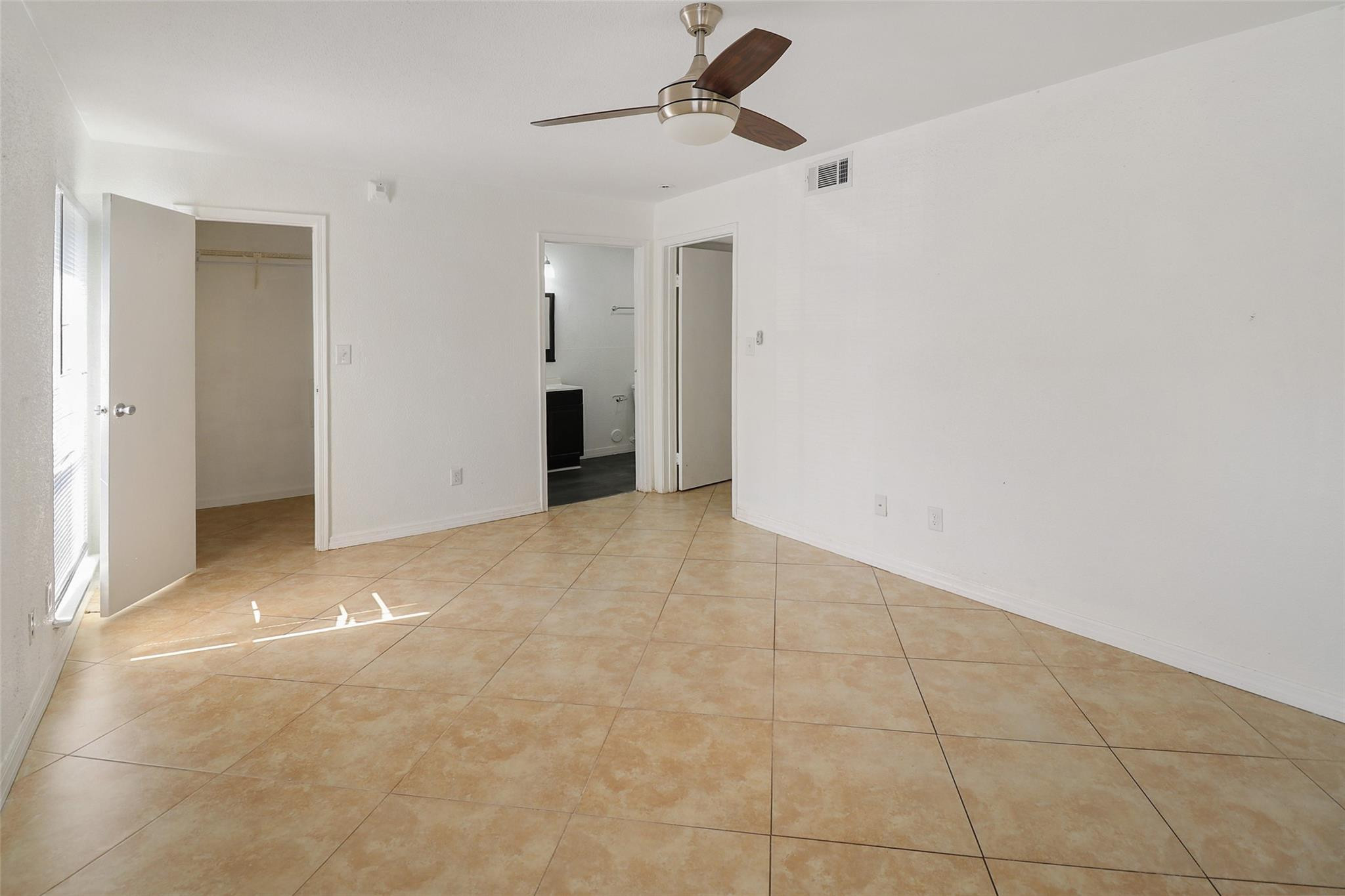 777 Riverside Drive 1516