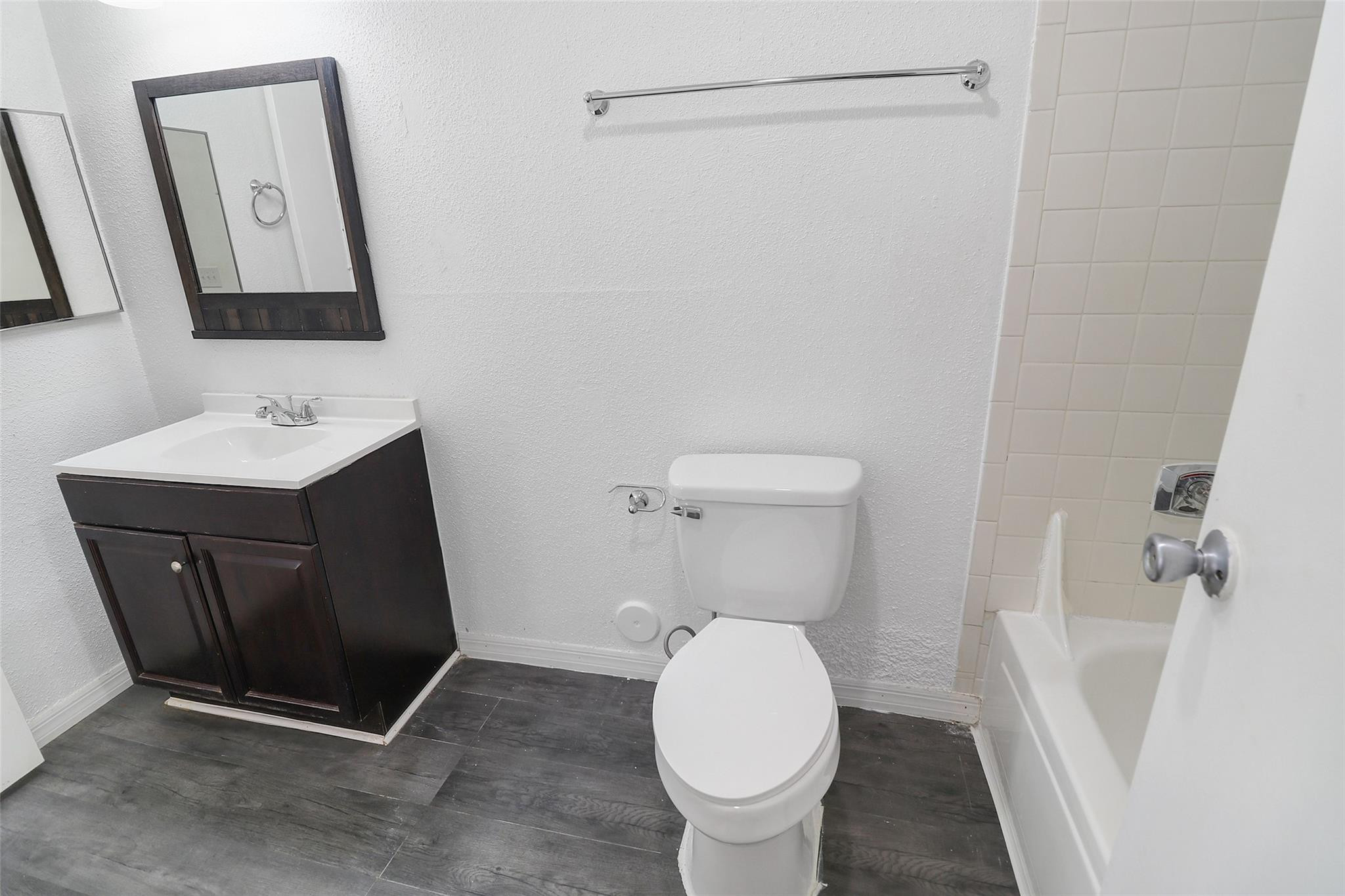 777 Riverside Drive 1516