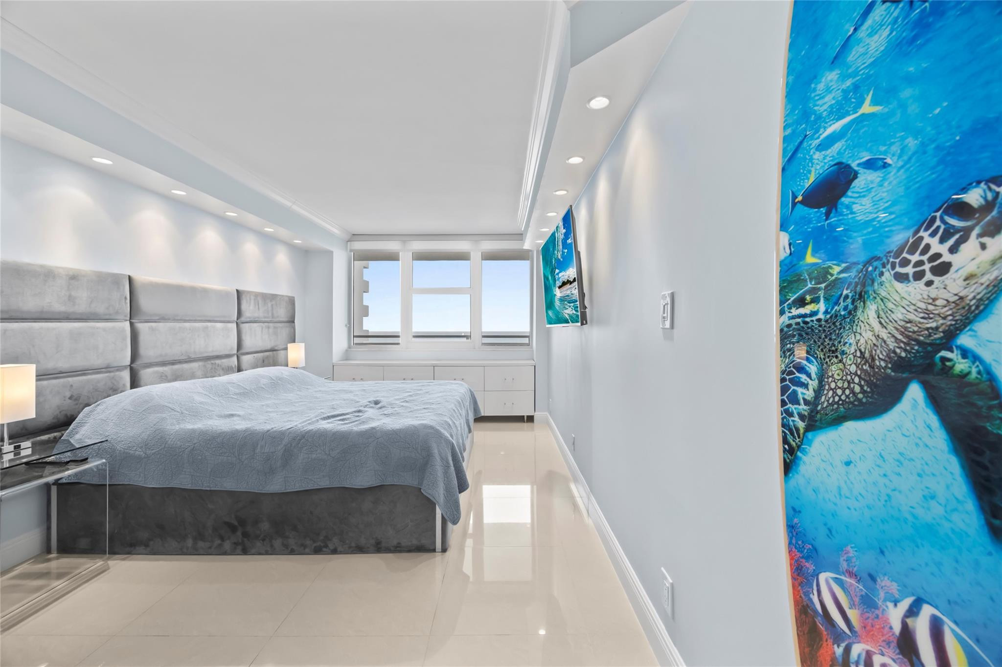 2030 S Ocean Drive 1216