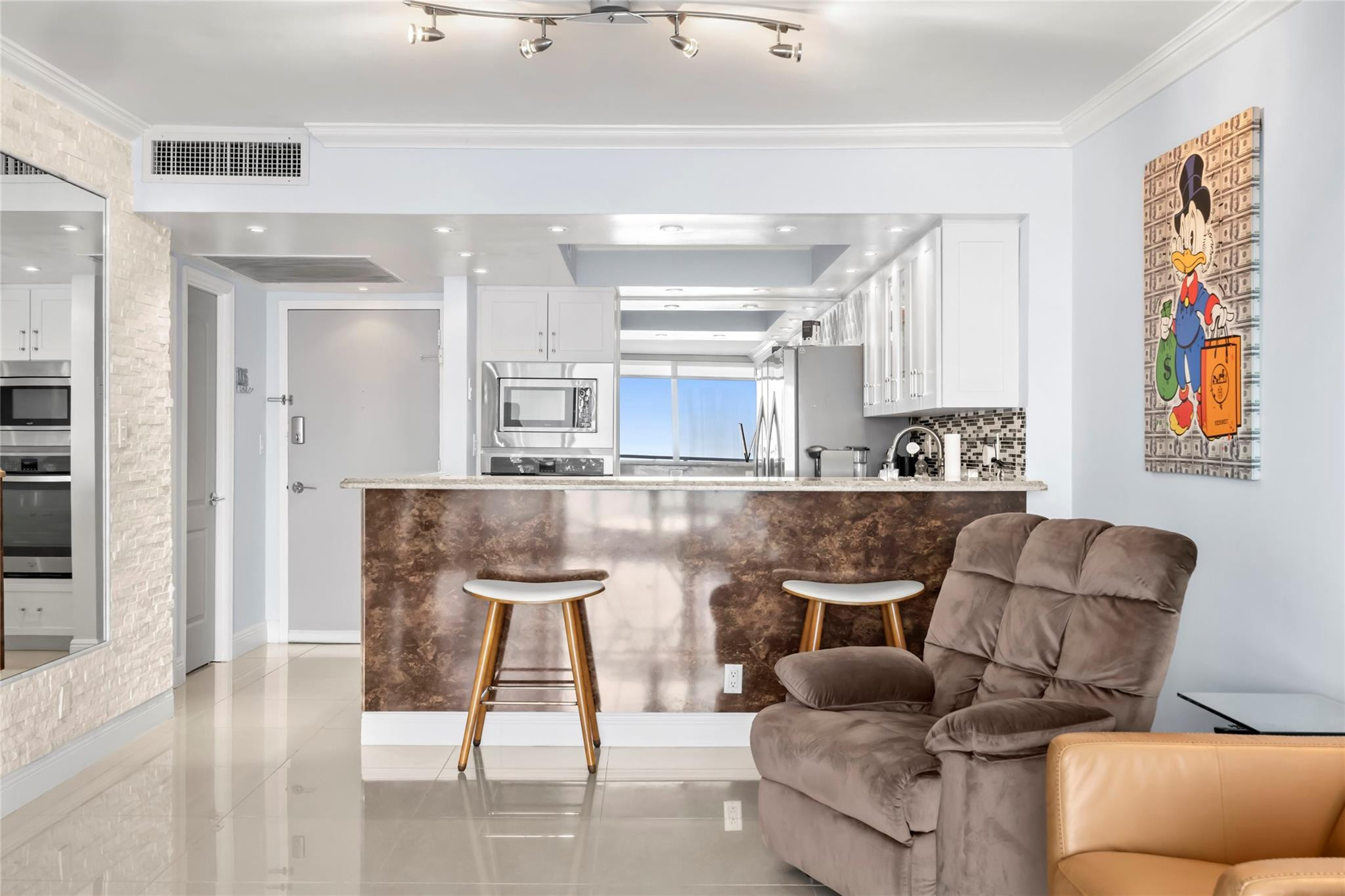2030 S Ocean Drive 1216
