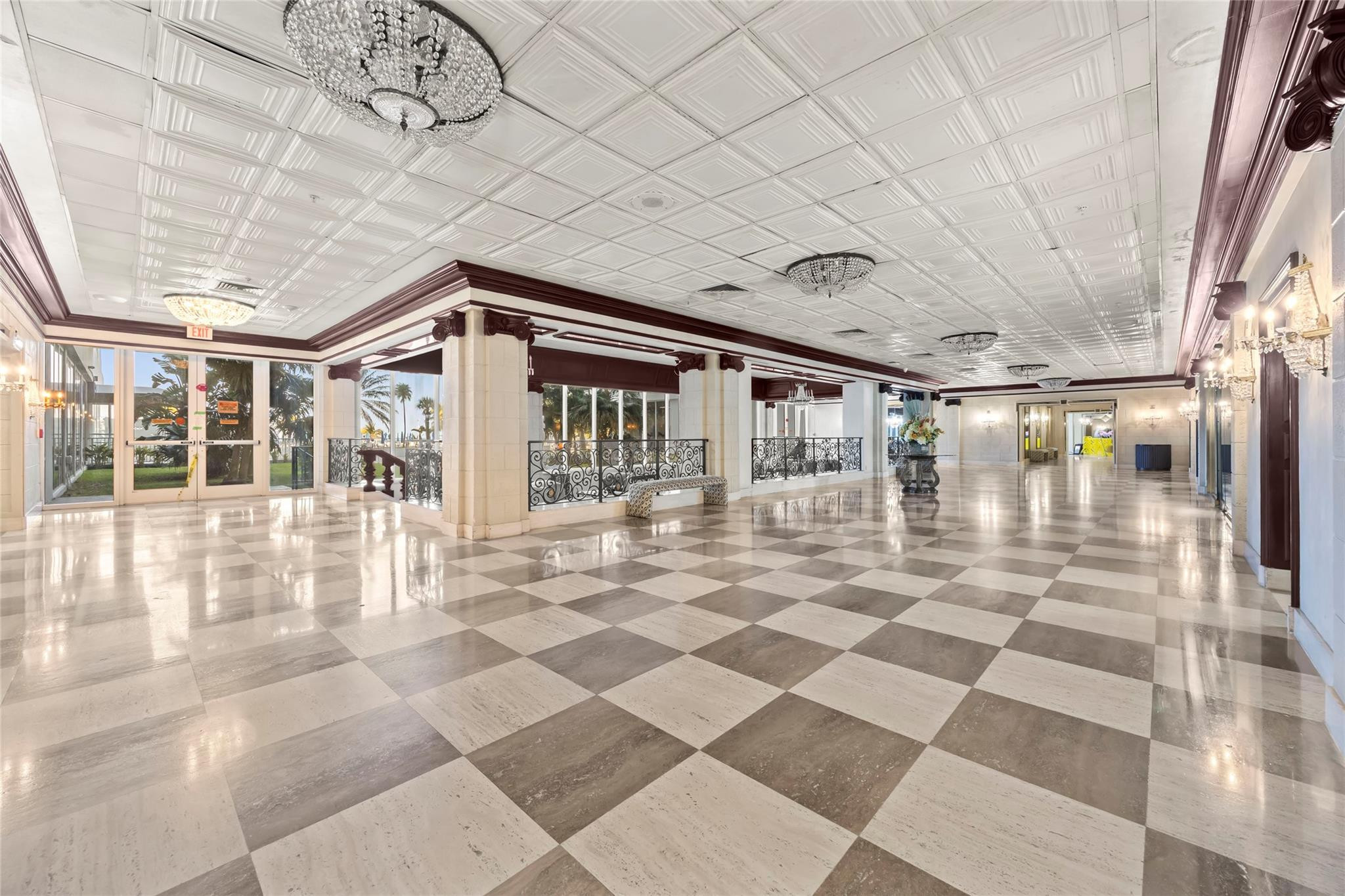 2030 S Ocean Drive 1216
