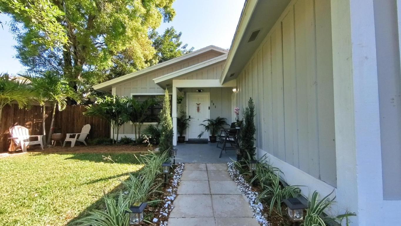 505 Pinegrove Avenue, Jupiter