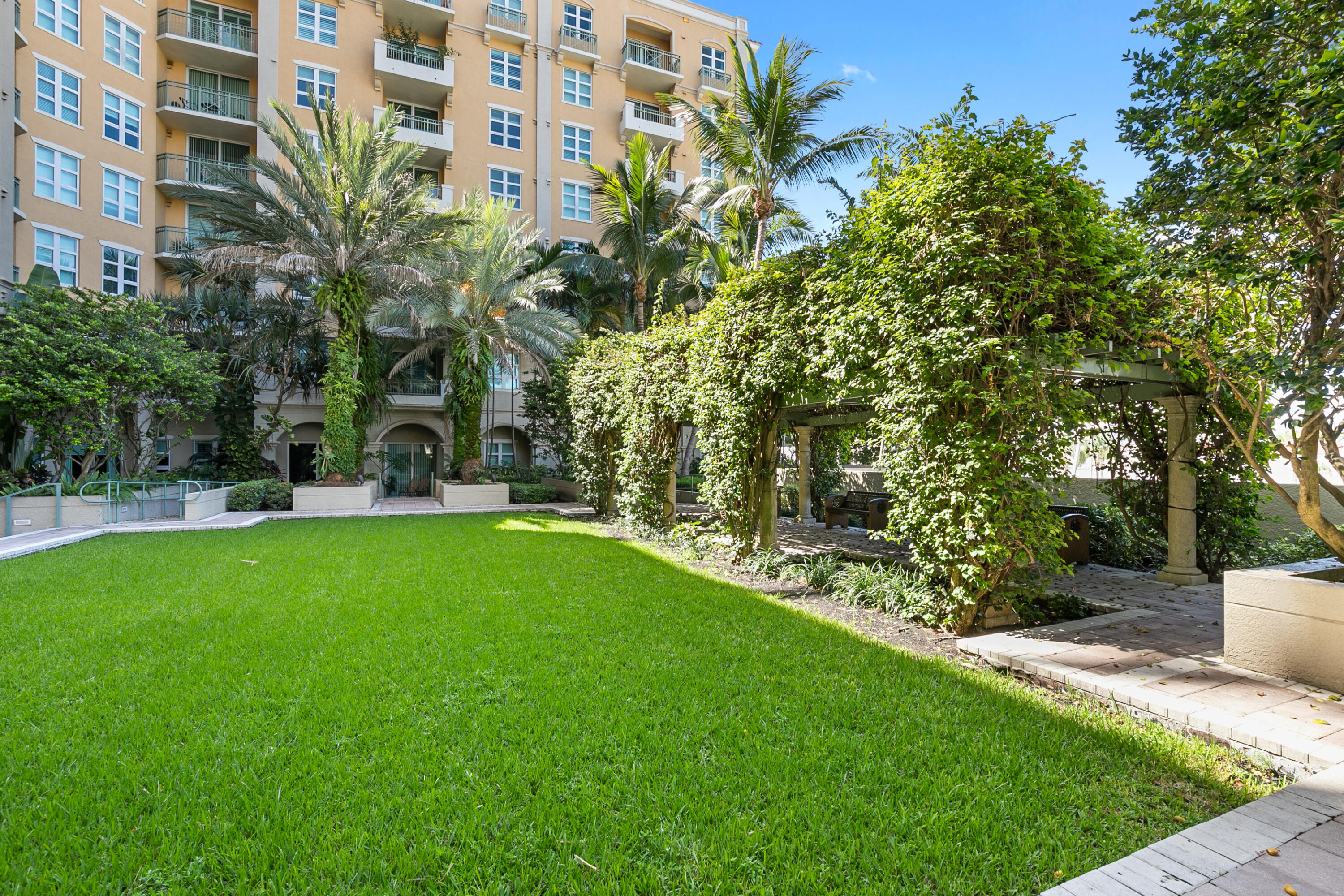 403 S Sapodilla Avenue 102, West Palm Beach Unit: 102