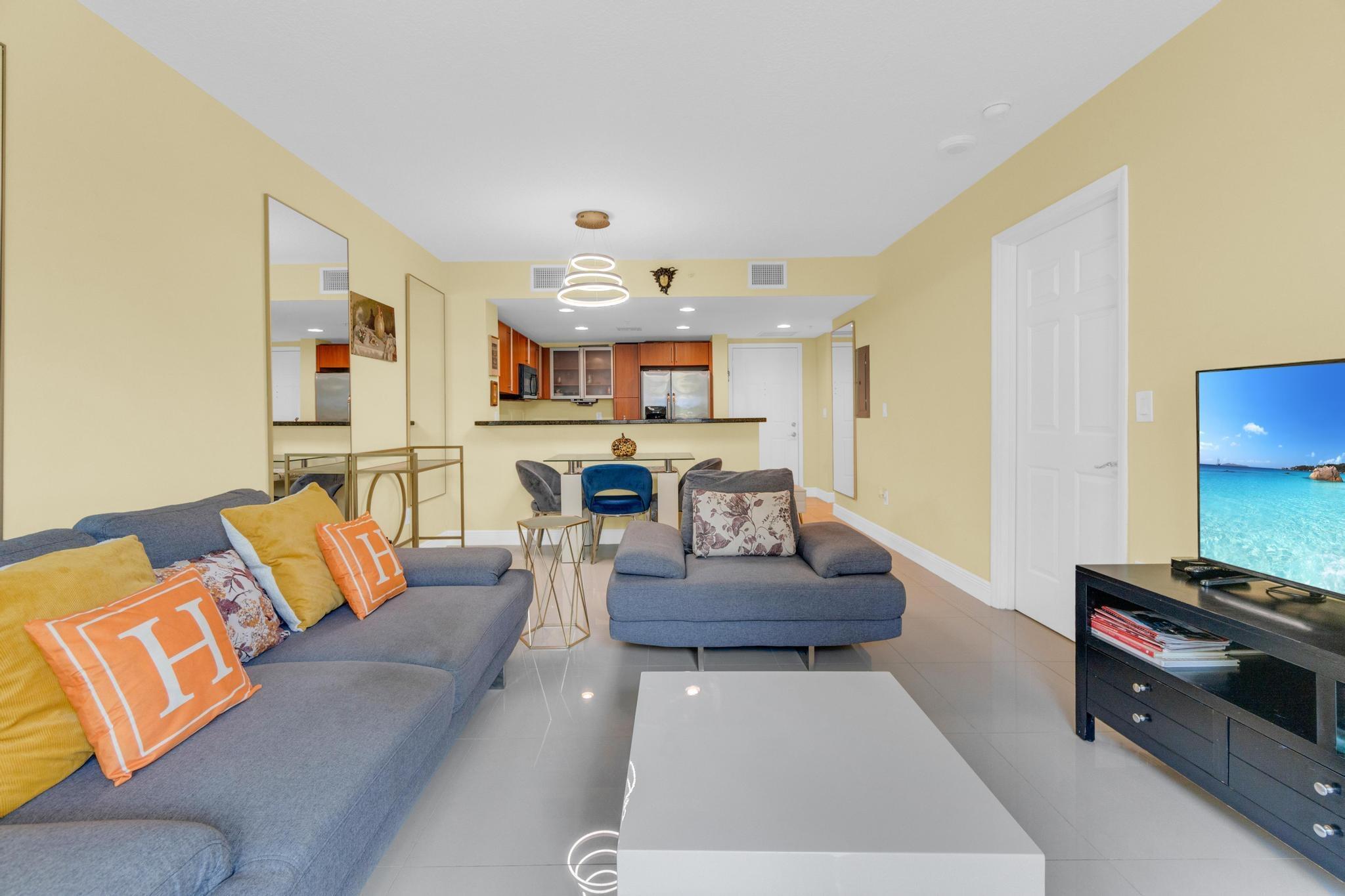 610 Clematis Street 229