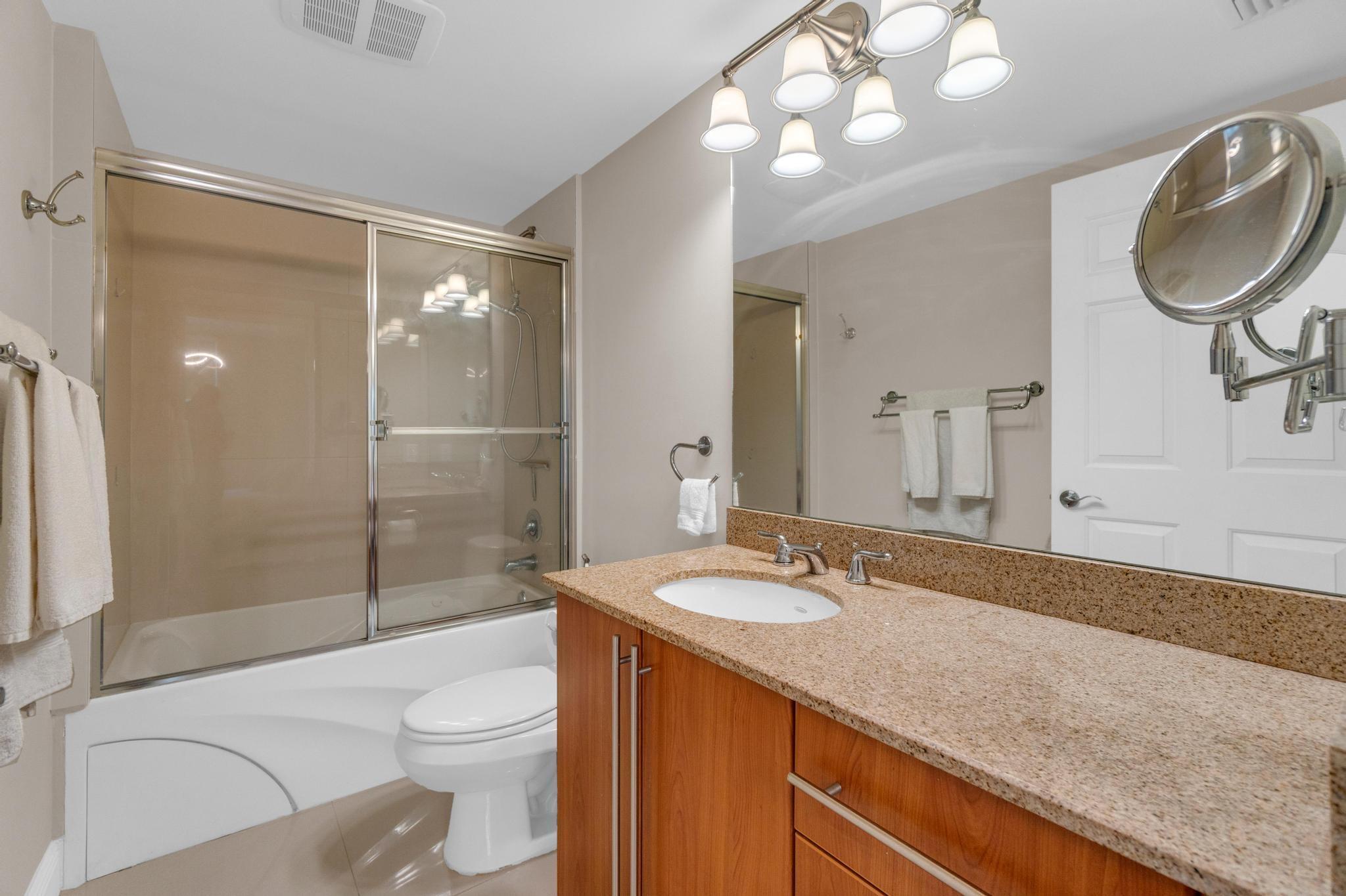 610 Clematis Street 229