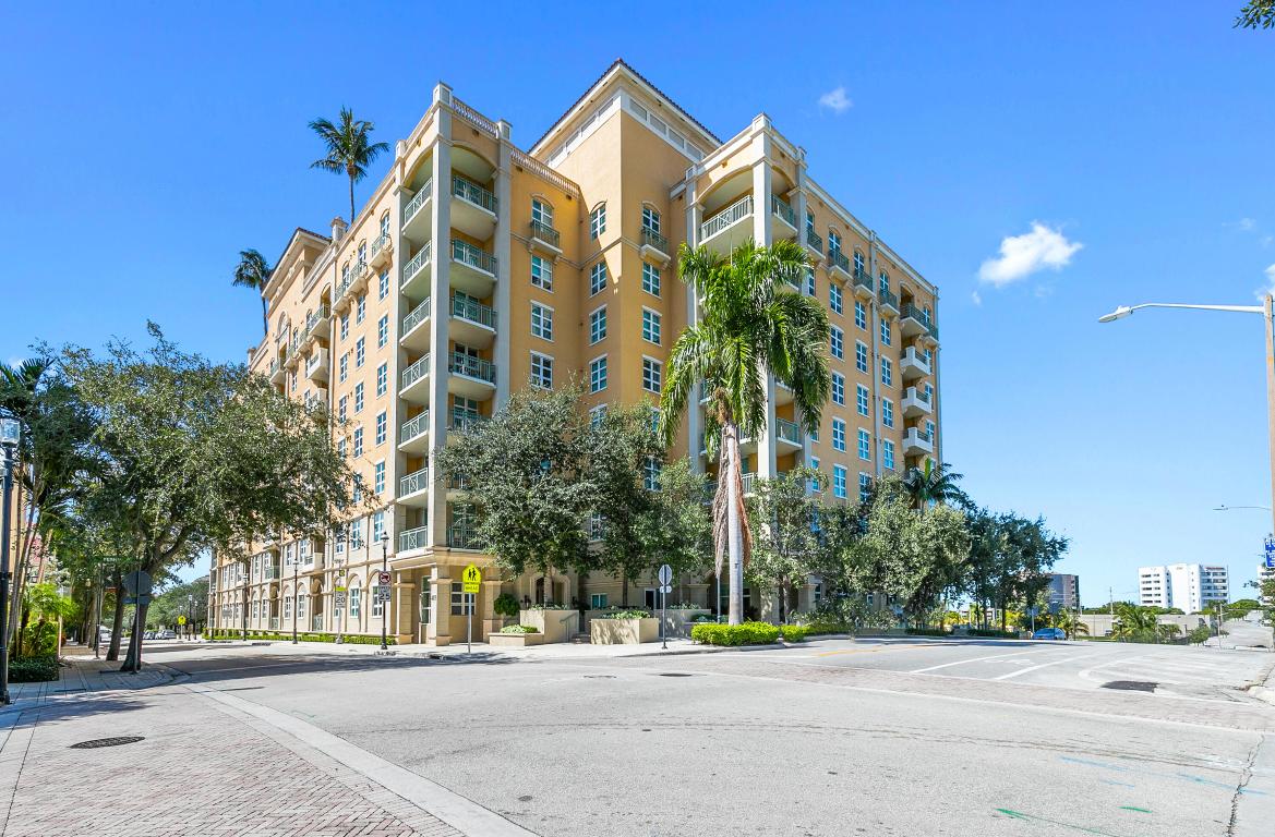 403 S Sapodilla Avenue 102