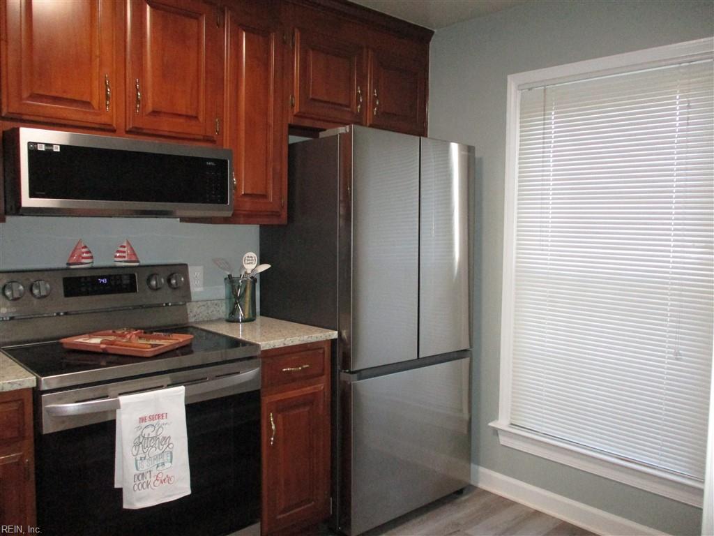 924 Lucas Creek RD 2