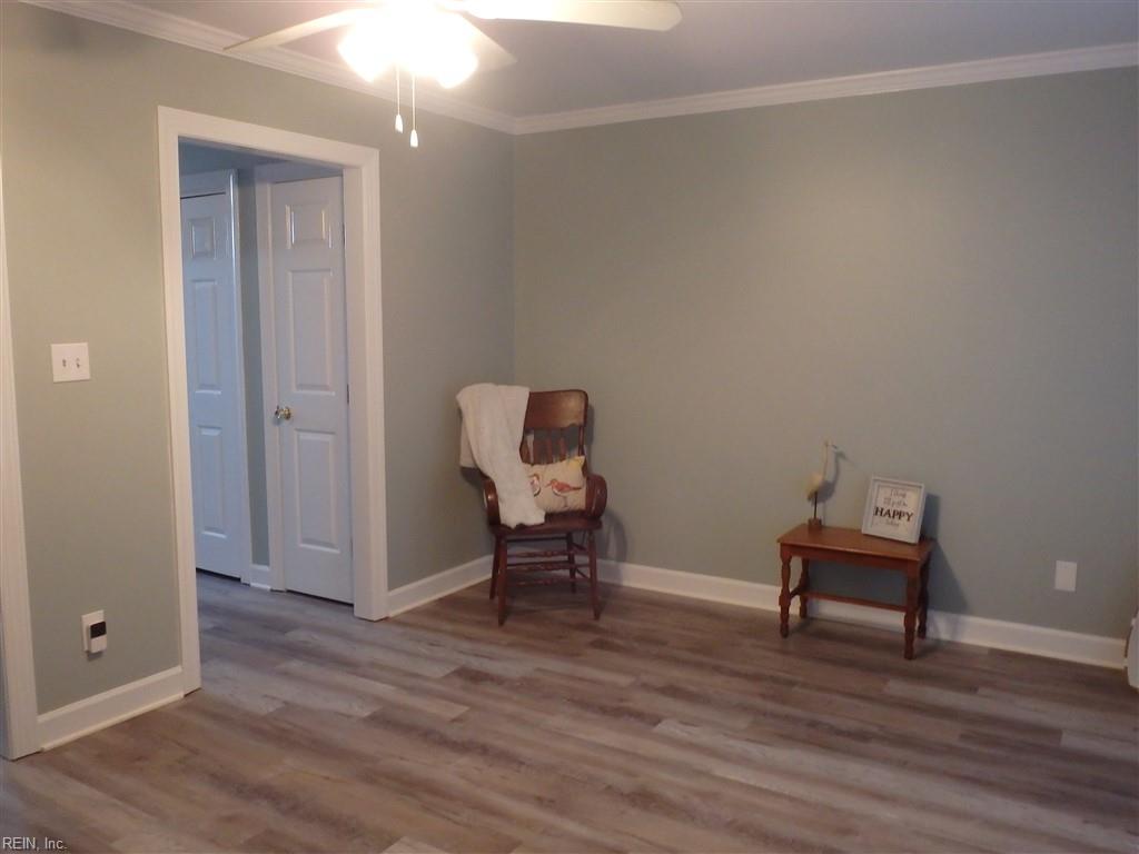 924 Lucas Creek RD 2