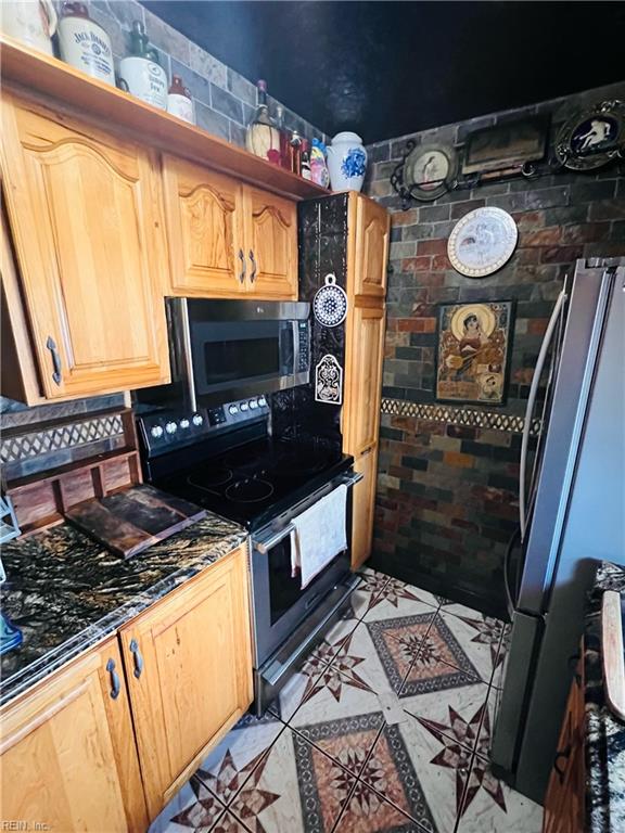 910 E Ocean View AVE 3