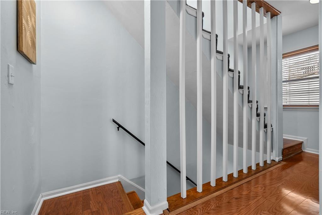 910 E Ocean View AVE 3