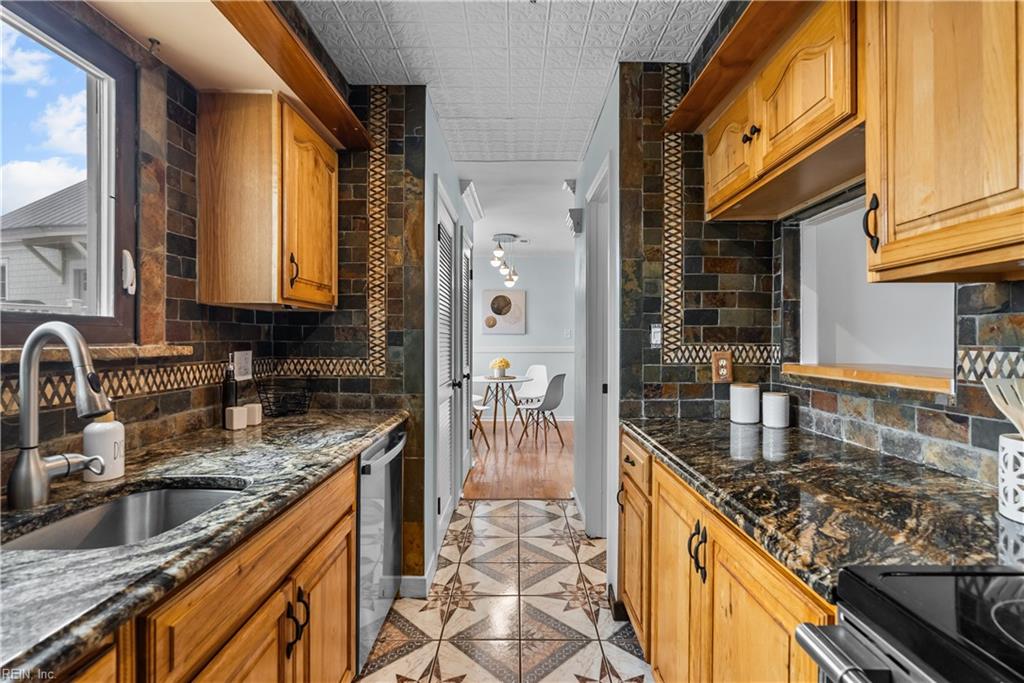 910 E Ocean View AVE 3