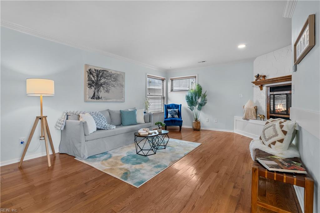 910 E Ocean View AVE 3