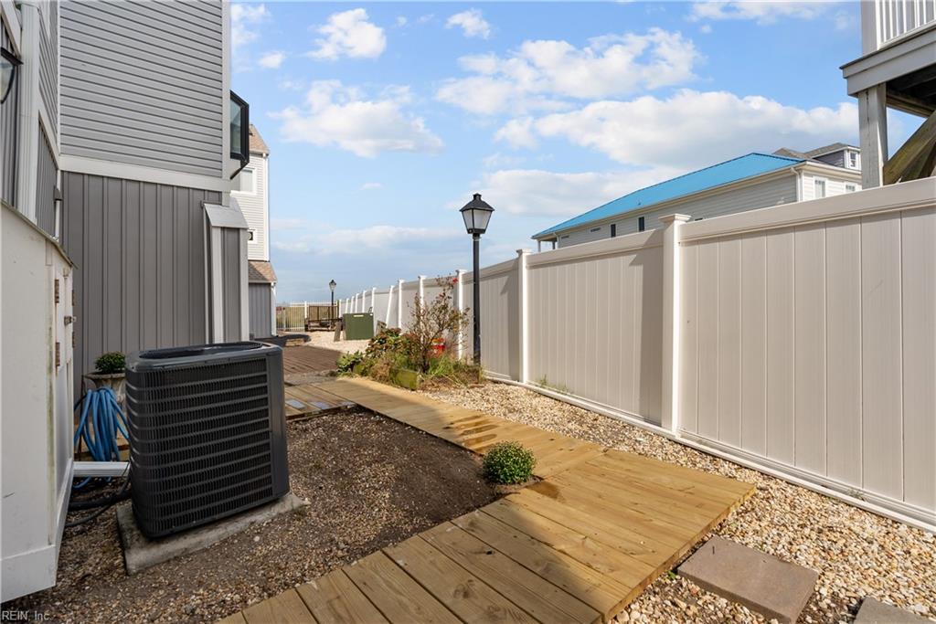 910 E Ocean View AVE 3