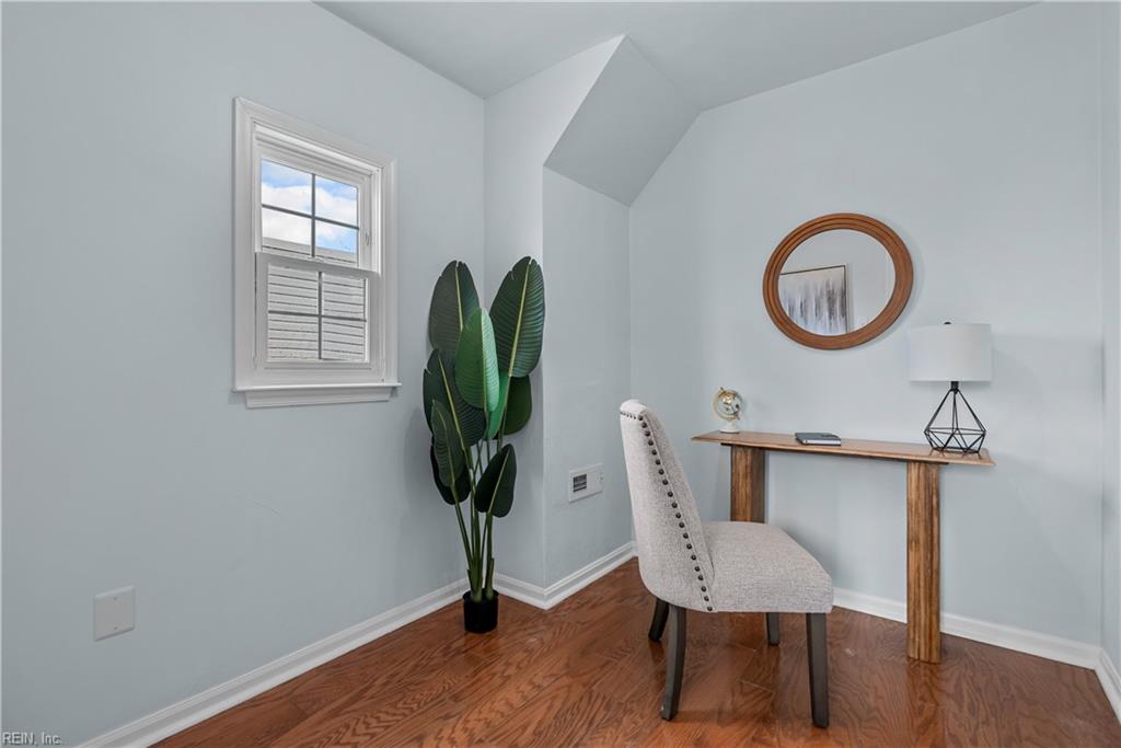 910 E Ocean View AVE 3