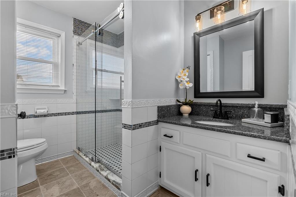 910 E Ocean View AVE 3