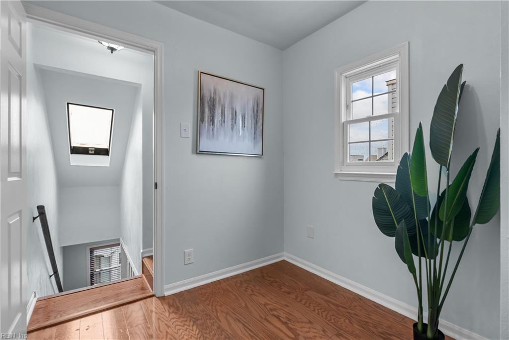 910 E Ocean View AVE 3