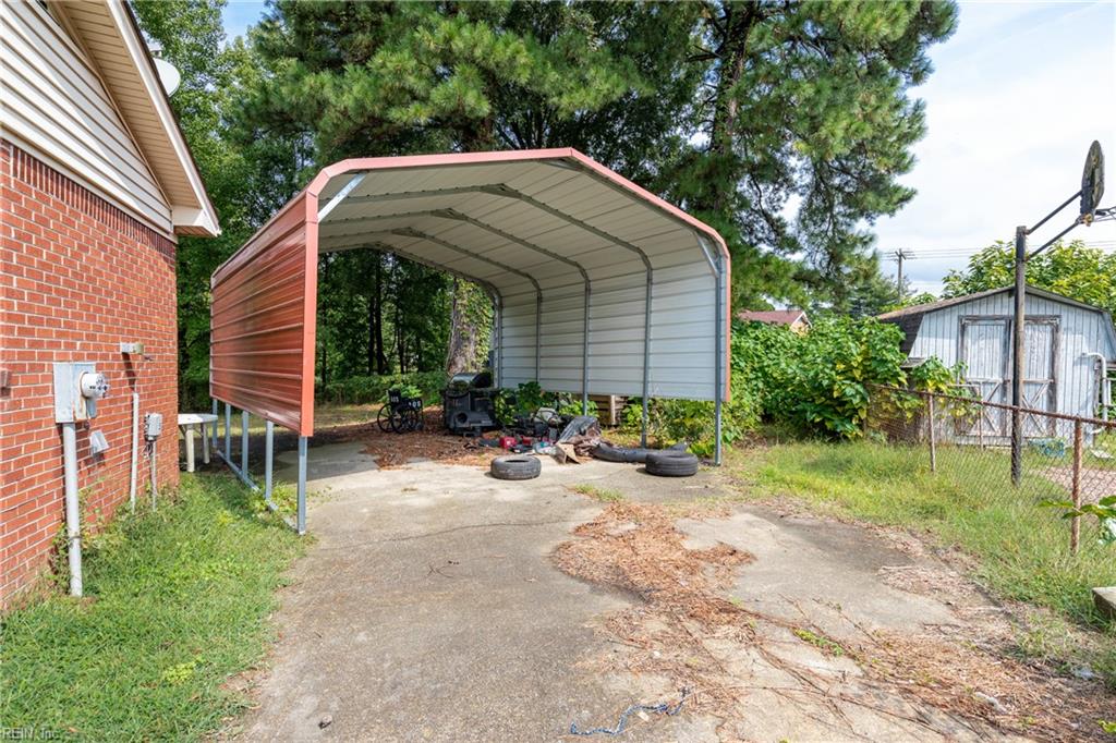 1146 N Carrington CRES