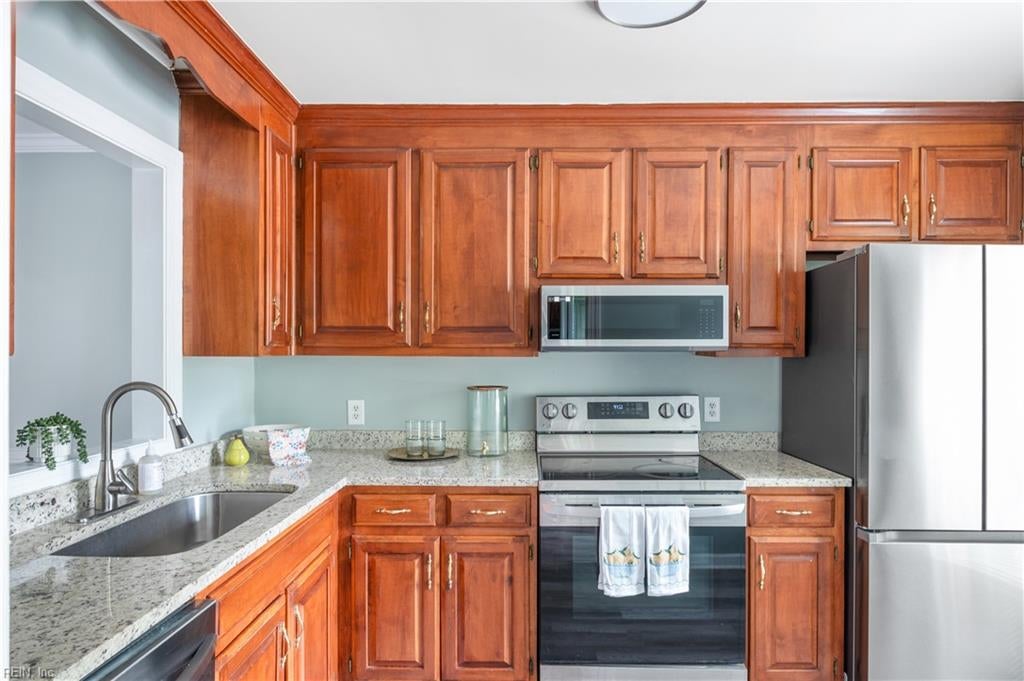 924 Lucas Creek RD 2