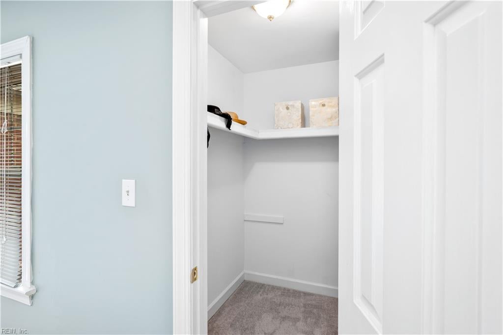 924 Lucas Creek RD 2