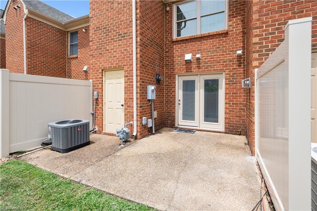 924 Lucas Creek RD 2