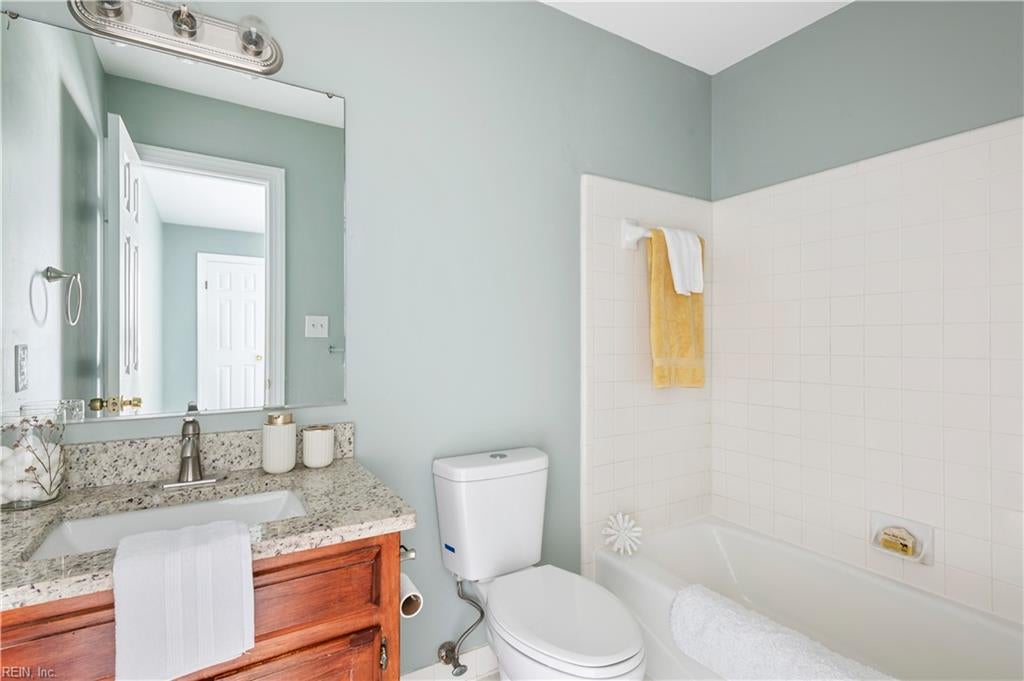 924 Lucas Creek RD 2