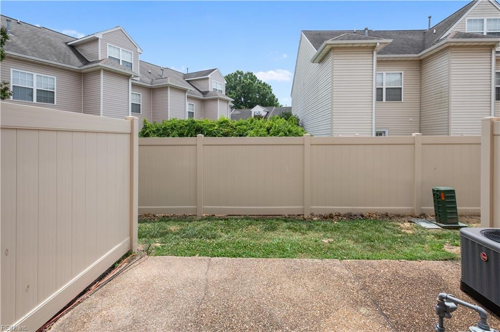 924 Lucas Creek RD 2