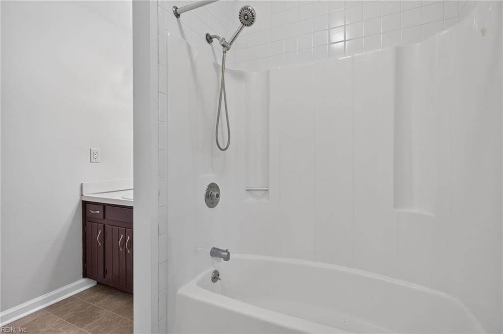 204 Nadine PL