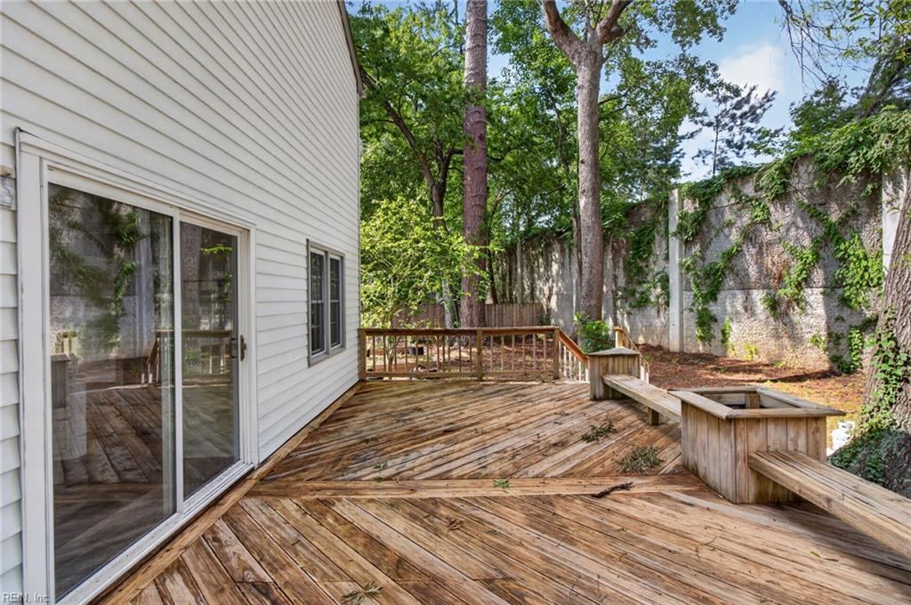 204 Nadine PL