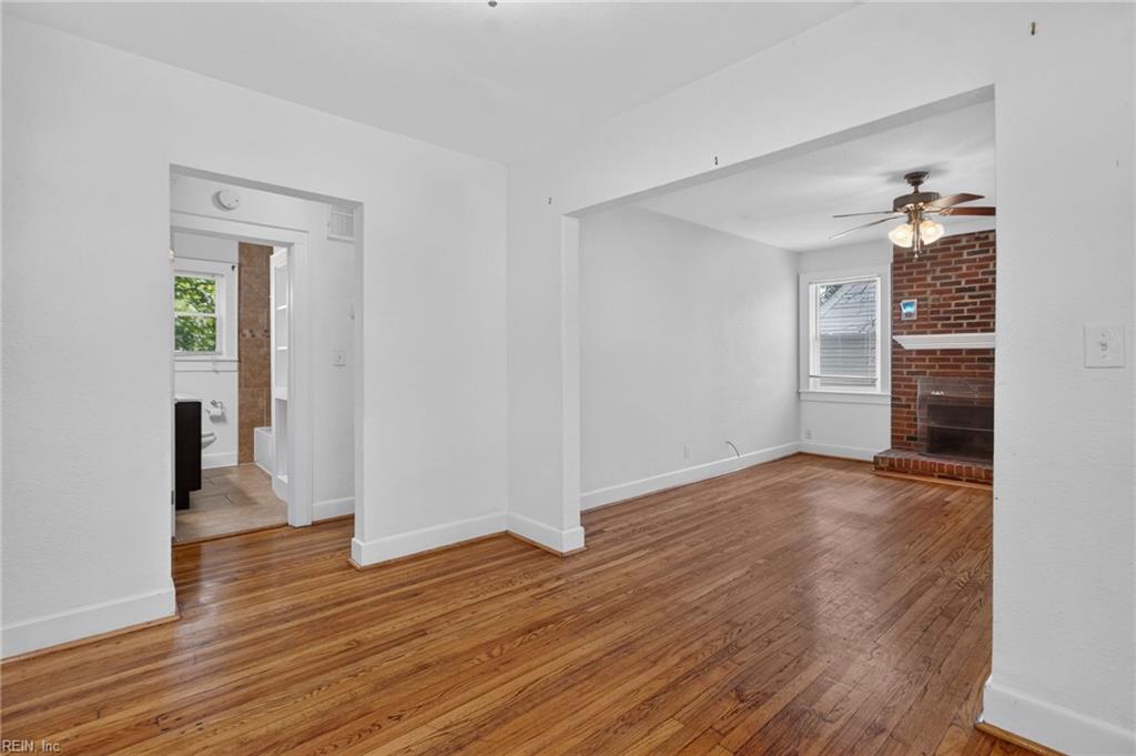 3820 Lenoir CIR