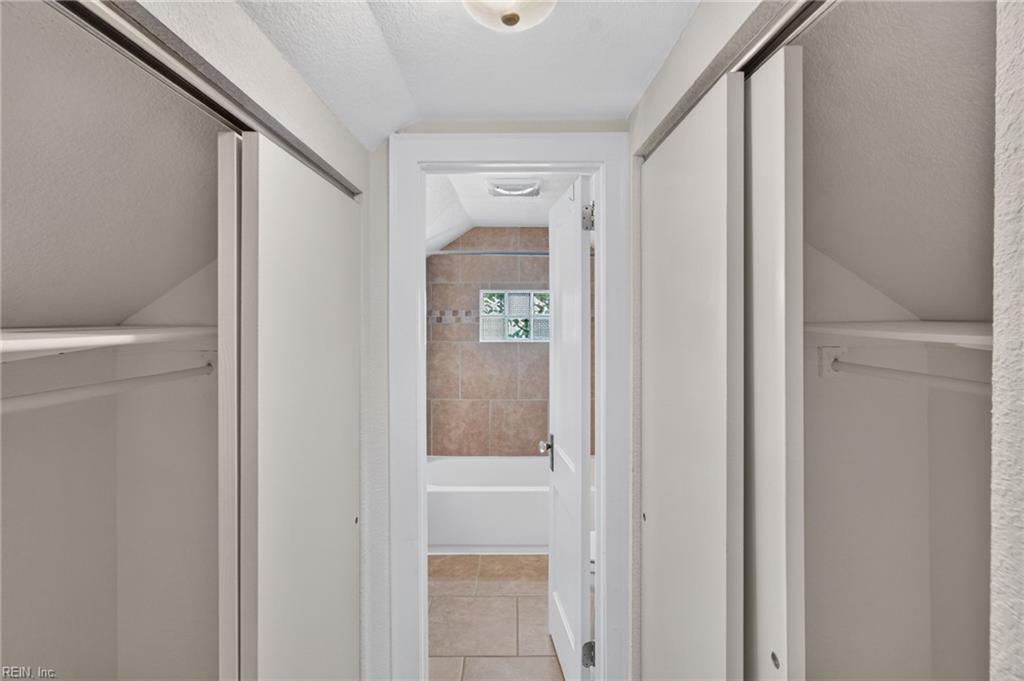 3820 Lenoir CIR