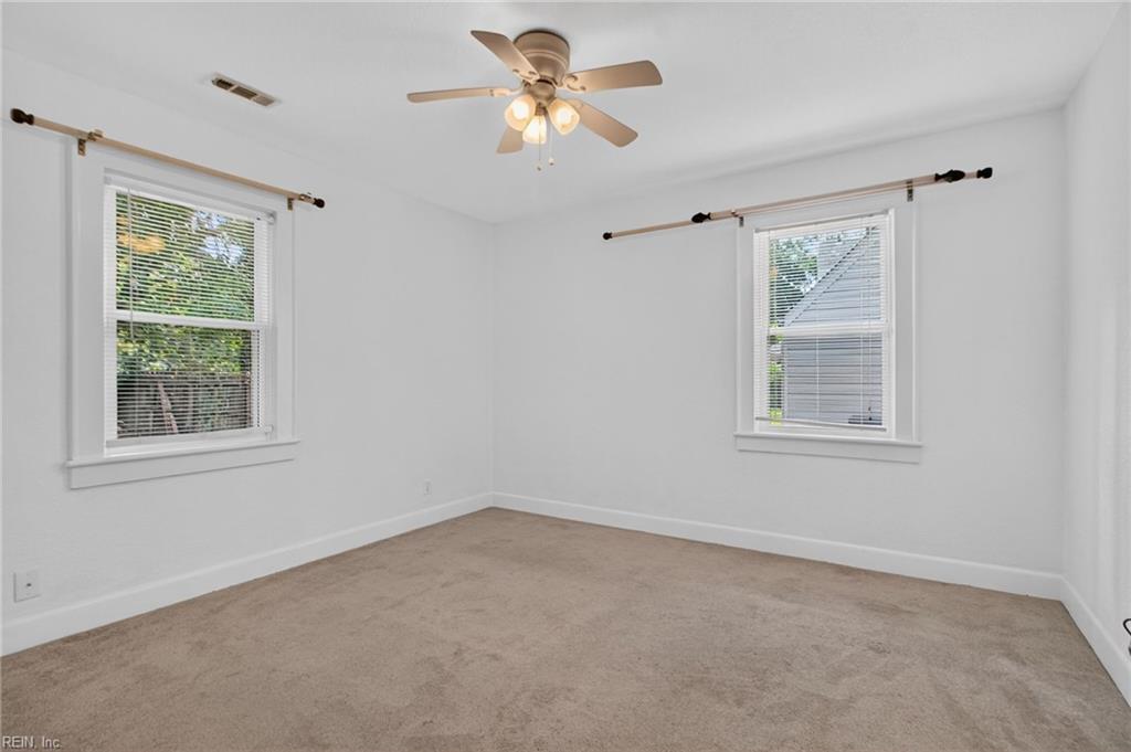 3820 Lenoir CIR