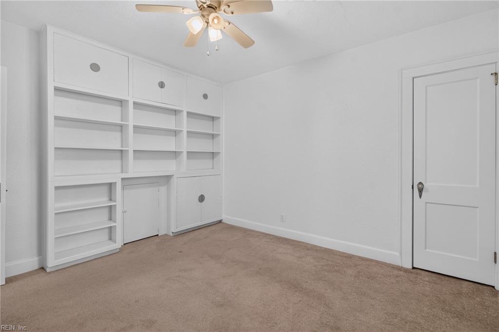 3820 Lenoir CIR