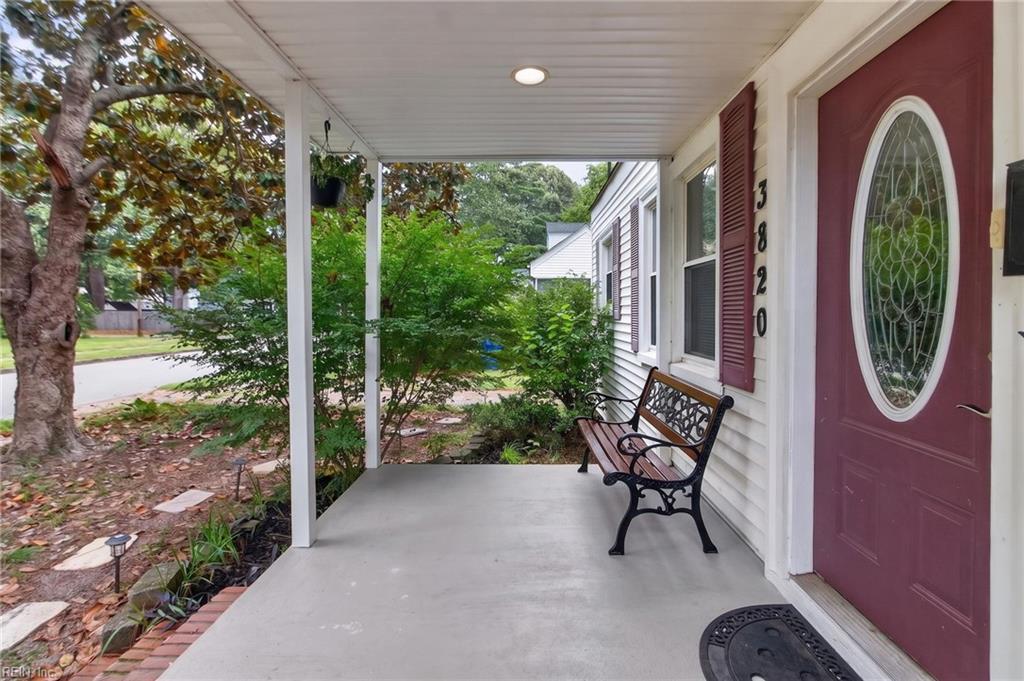 3820 Lenoir CIR