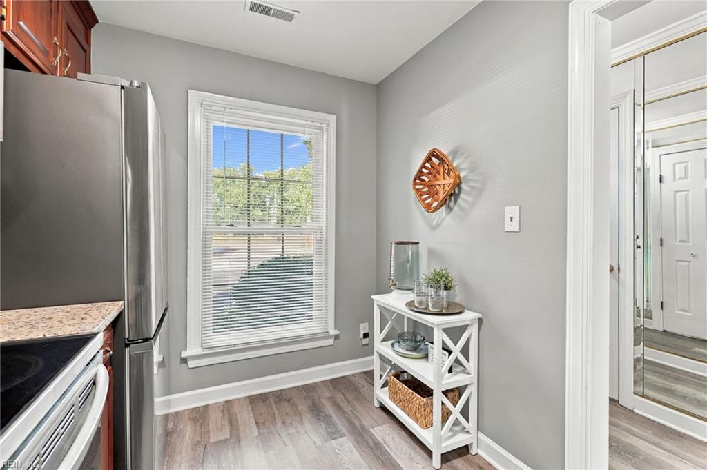 924 Lucas Creek RD 2