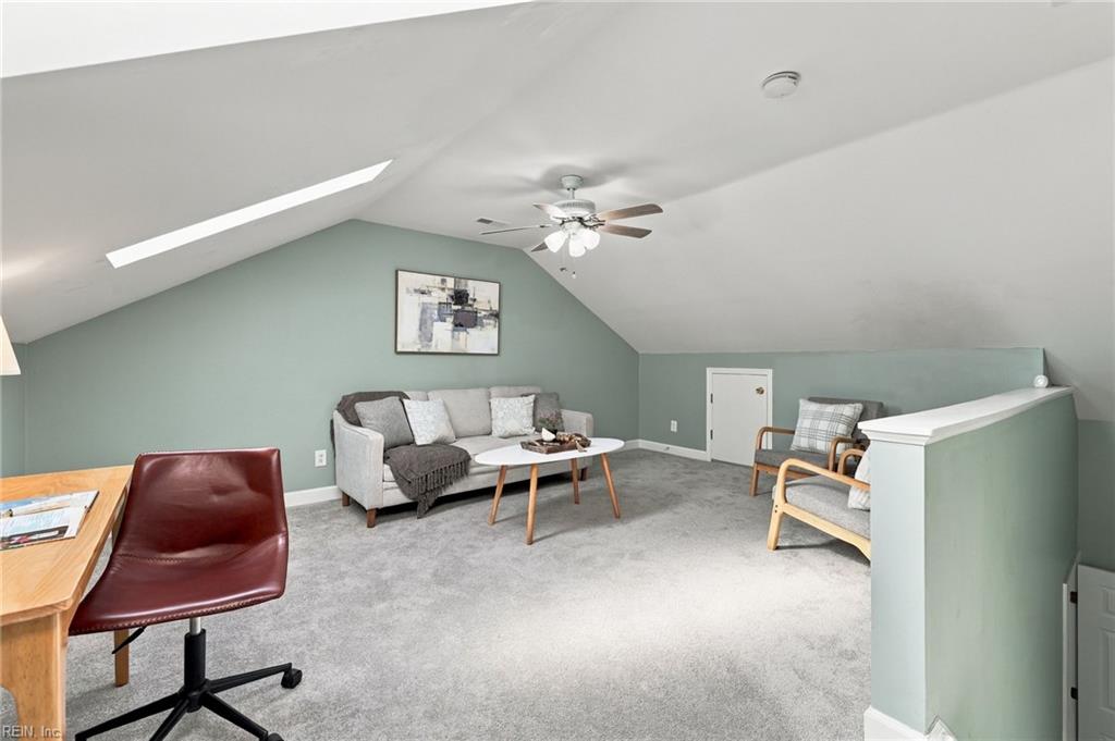 924 Lucas Creek RD 2