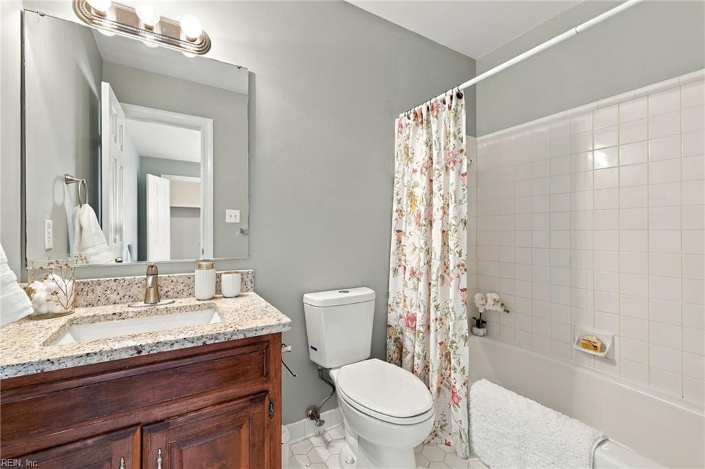 924 Lucas Creek RD 2