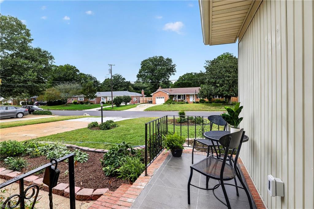 1040 Ewell RD