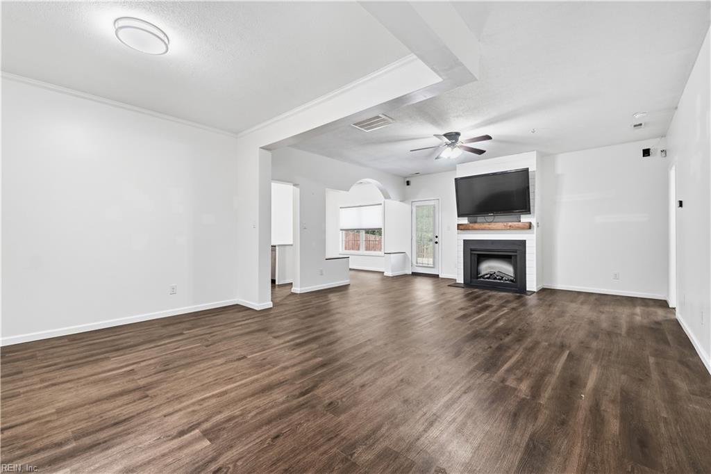 5008 James ST