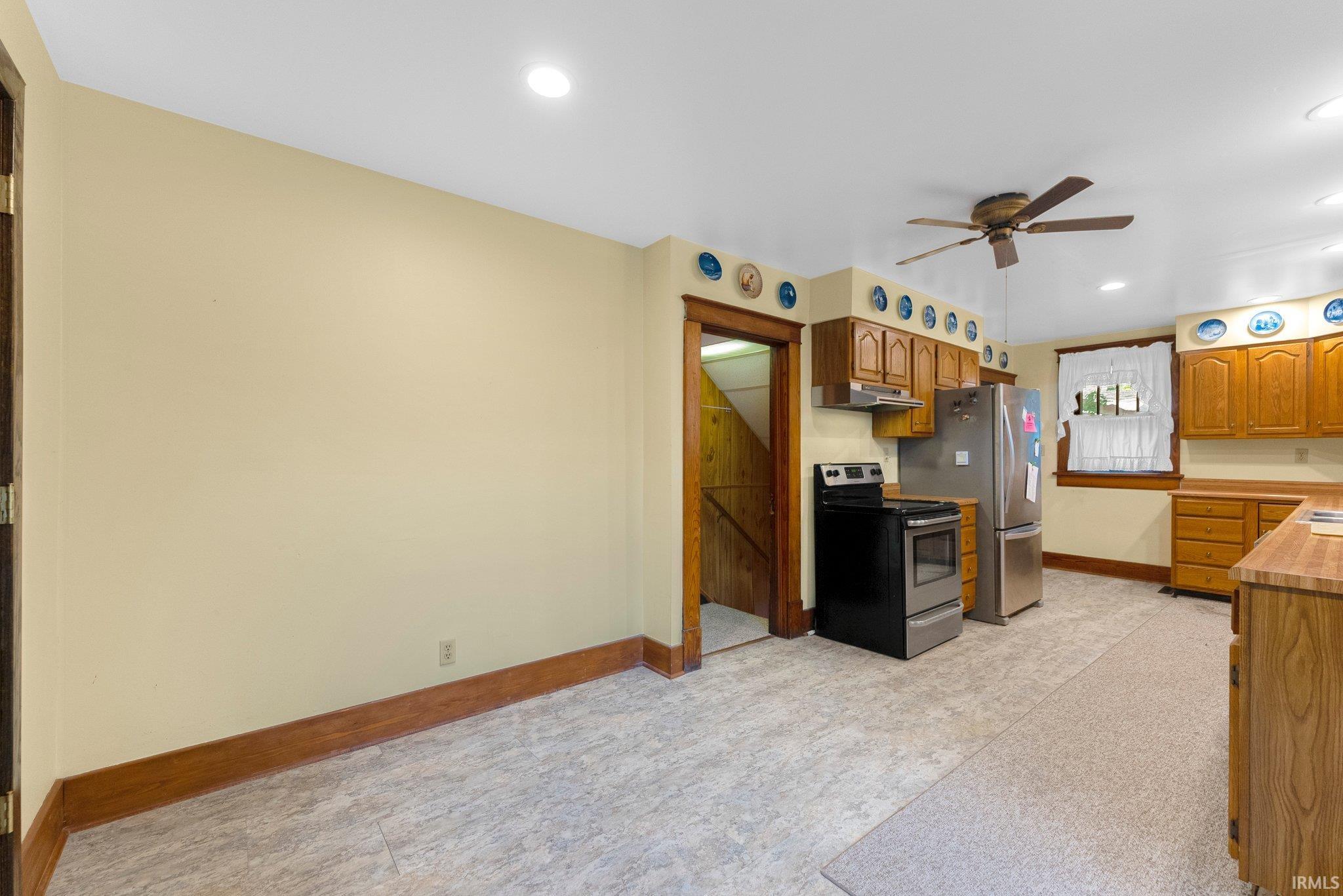 315 W 9th Street