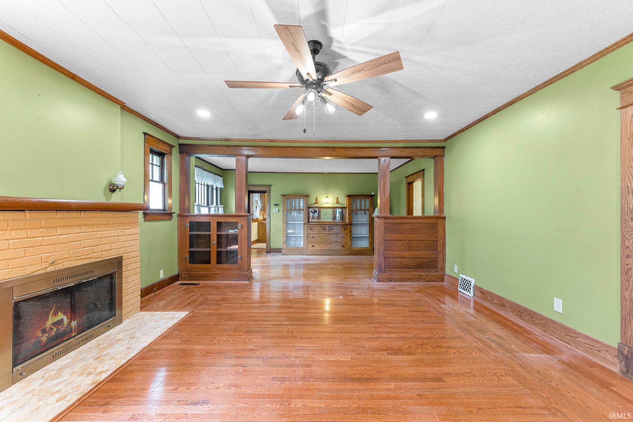 315 W 9th Street